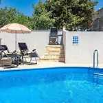 Villa Modern Rscape With Pool *