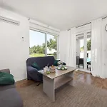 Modern Rscape With Pool Baderna
