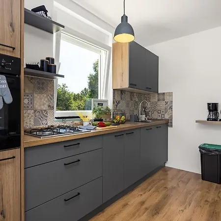 Modern Rscape With Pool