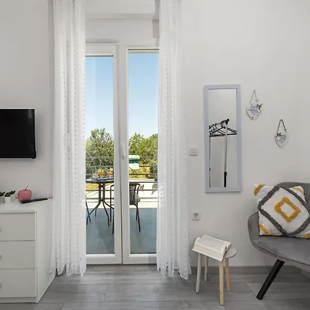 Villa Modern Rscape With Pool *